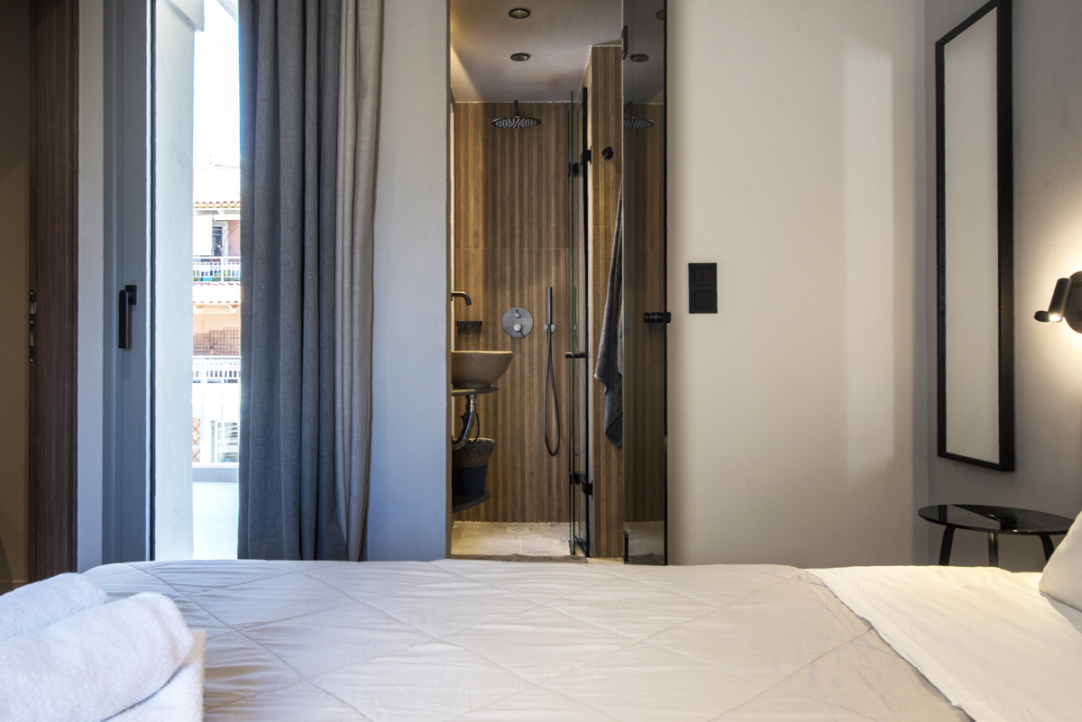 Athens Accommodation, Ampelokhpoi | XXX