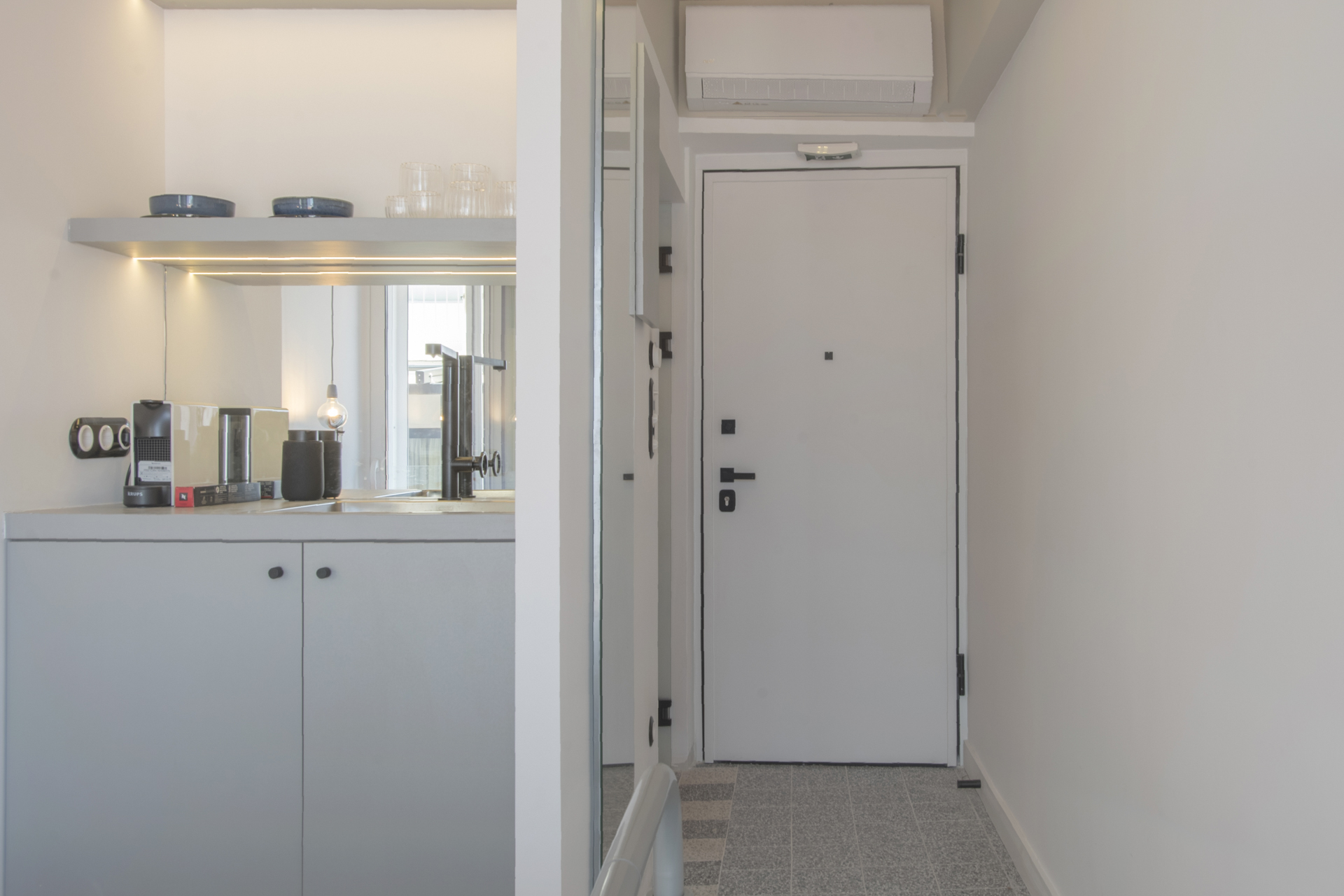 Boutique Room, Acropolis | XXVI