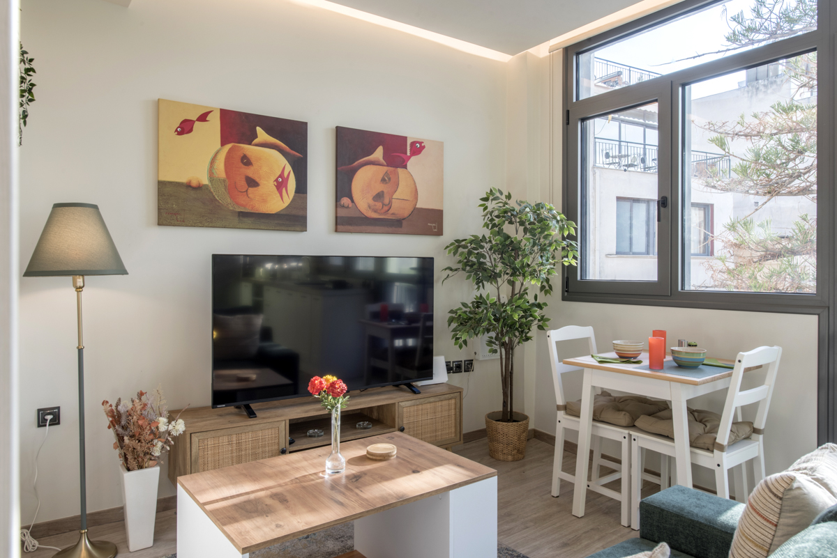 Cozy & Stylish Apartment, Athens | V