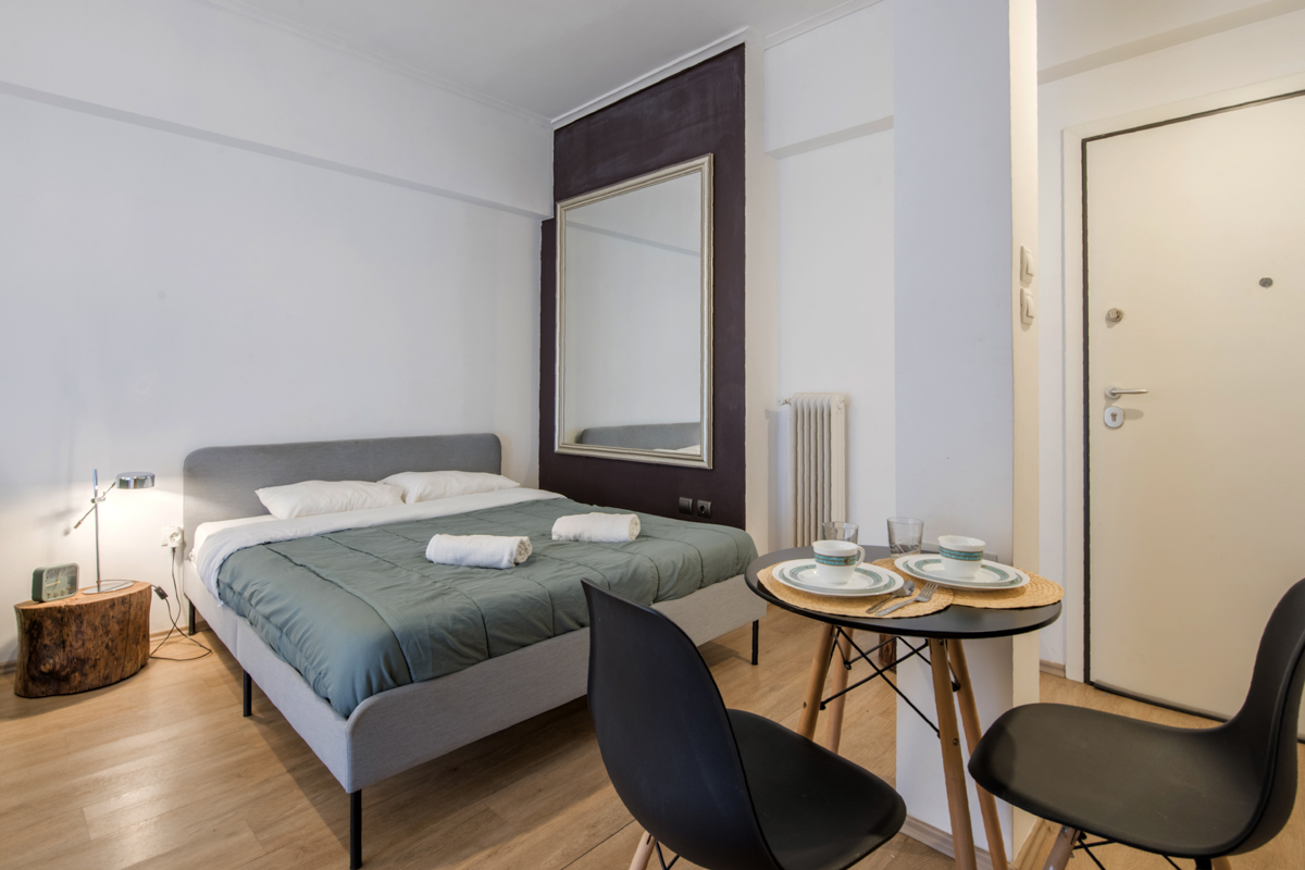 Cute & Tiny Apartment, Athens | XXI
