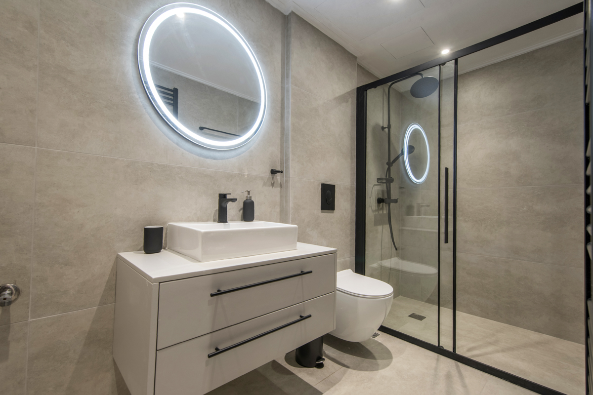 Tiny Apartment, Athens | II