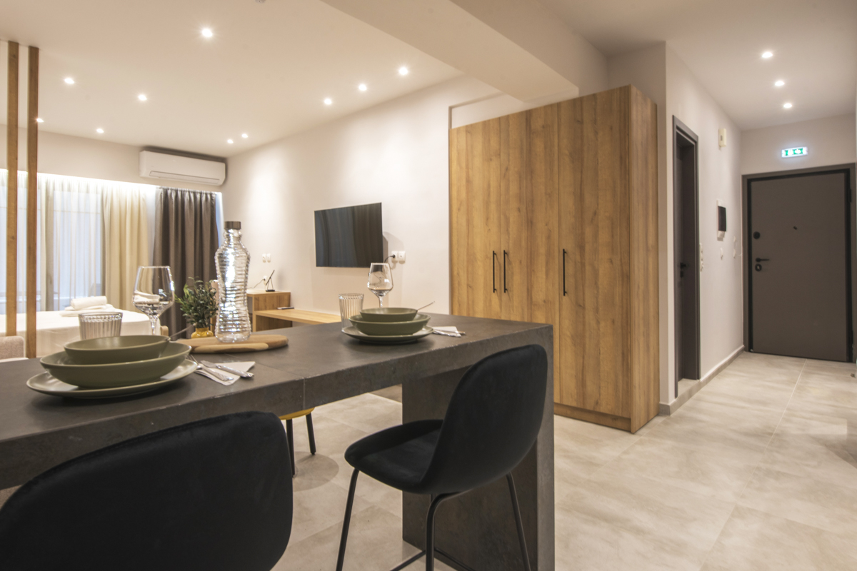 Tiny Apartment, Athens | IX