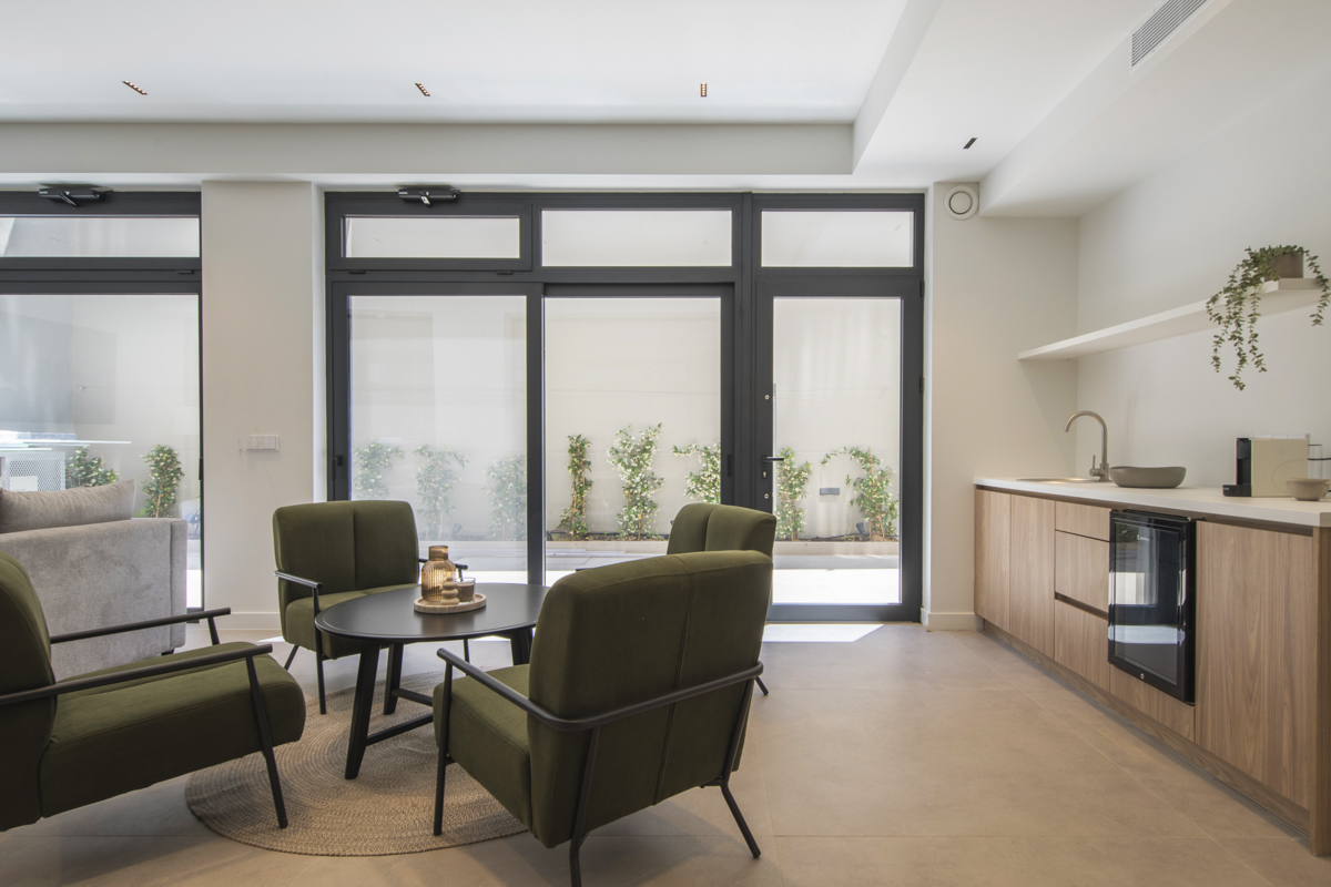 Fully Renovated Building - Athens Bliss | V