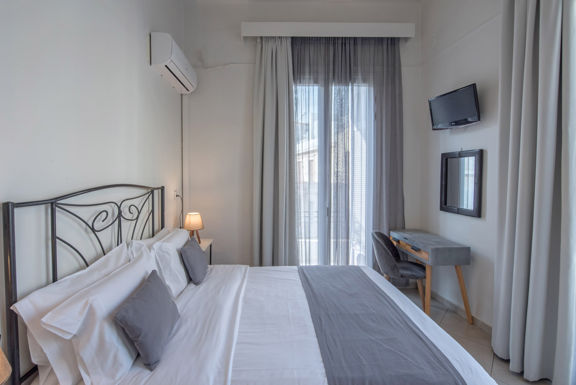Kimon Hotel | LXXXVIII