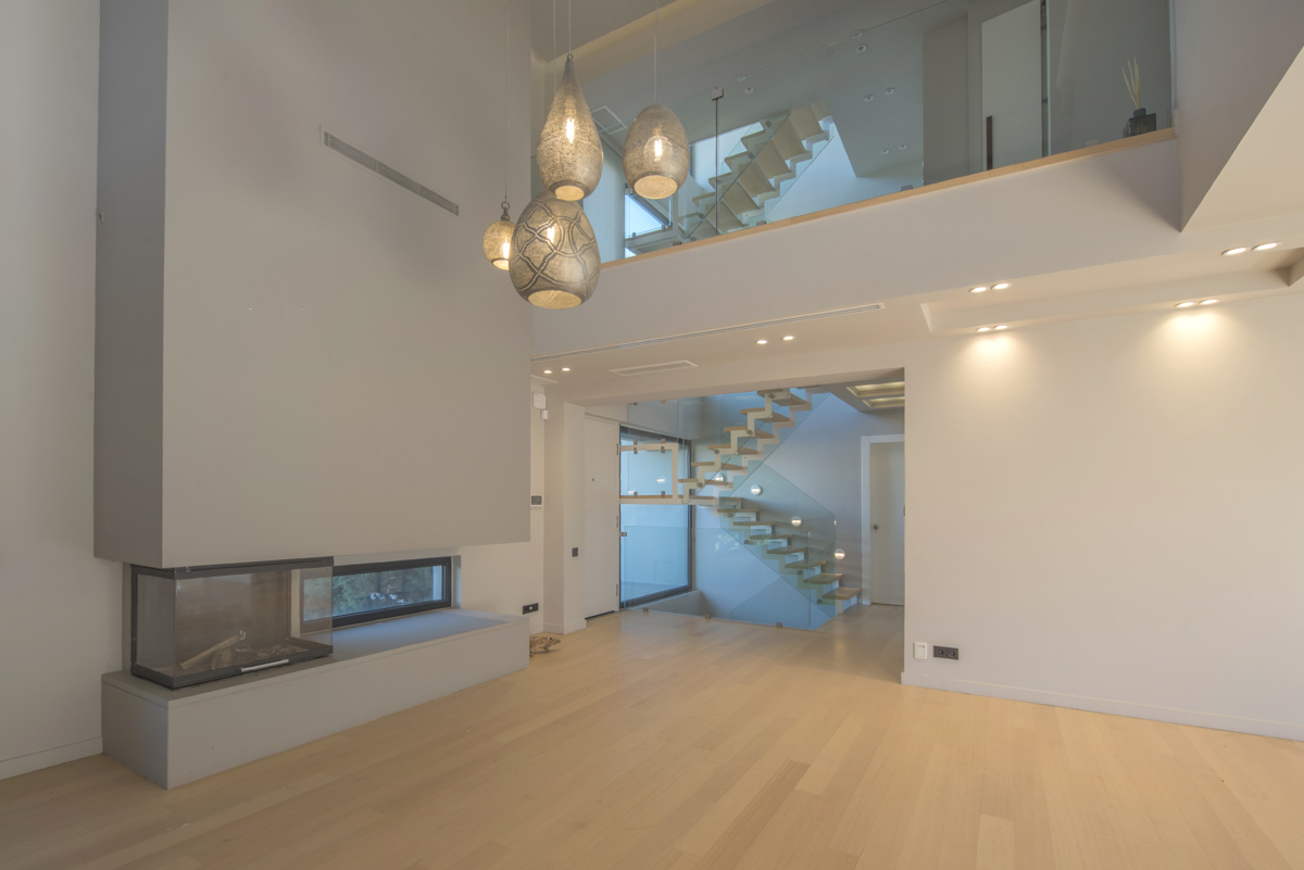 Poll House, Vari | XXIV
