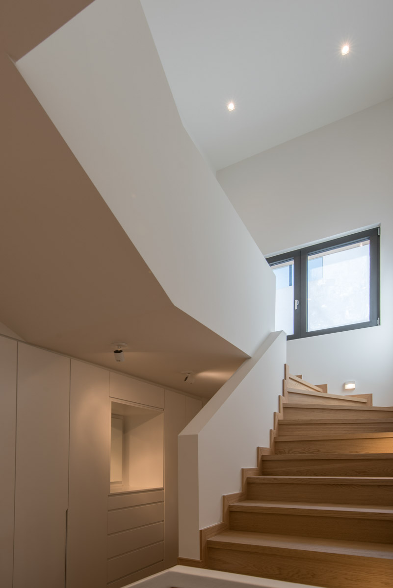 House | XXXII