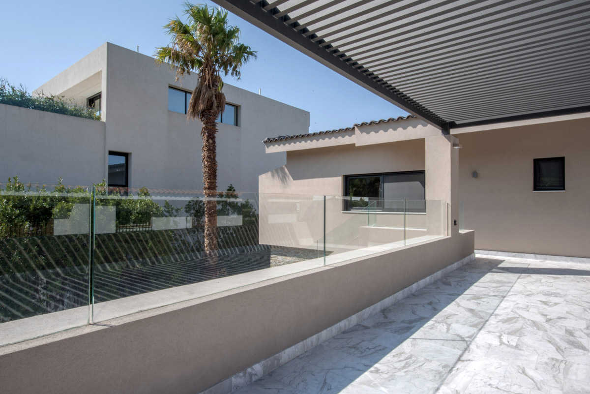 House | LXI