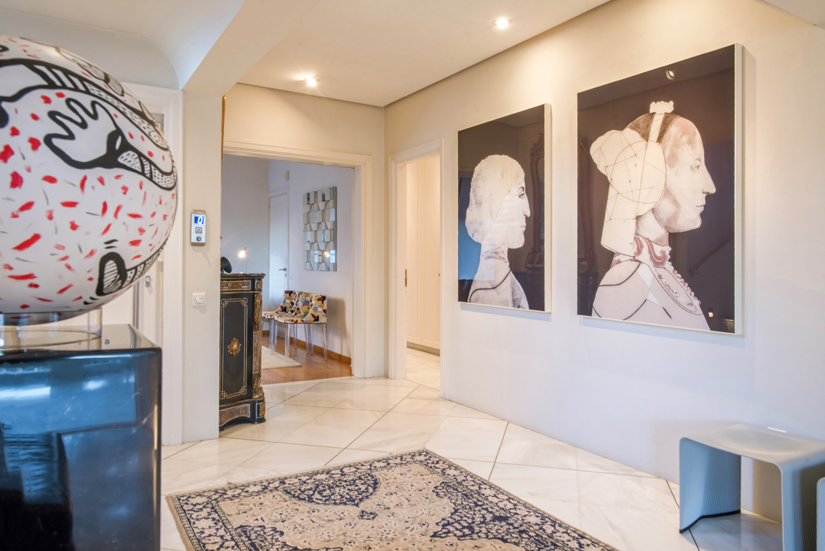 Stylish Apart. Phyhiko | LI