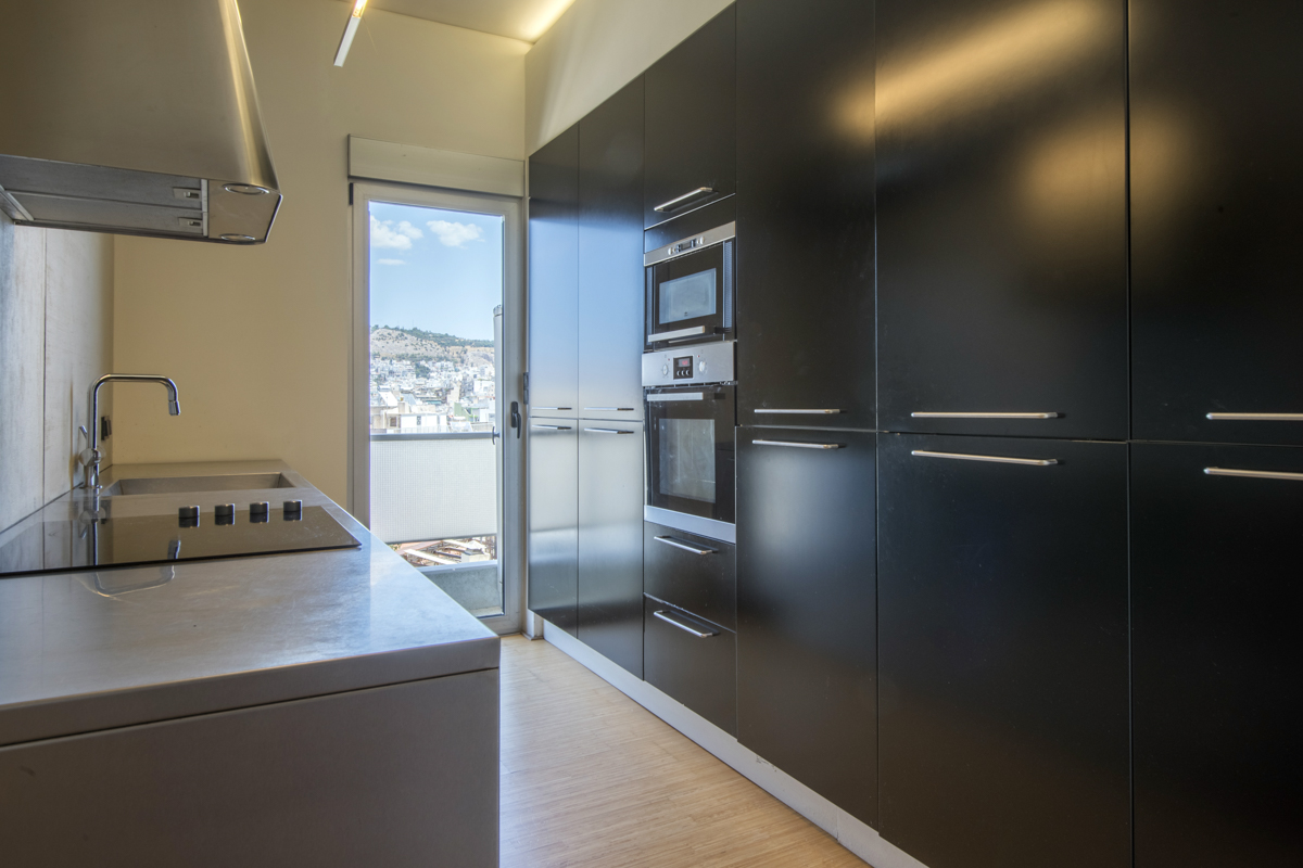Elegant Apartment, Athens | II
