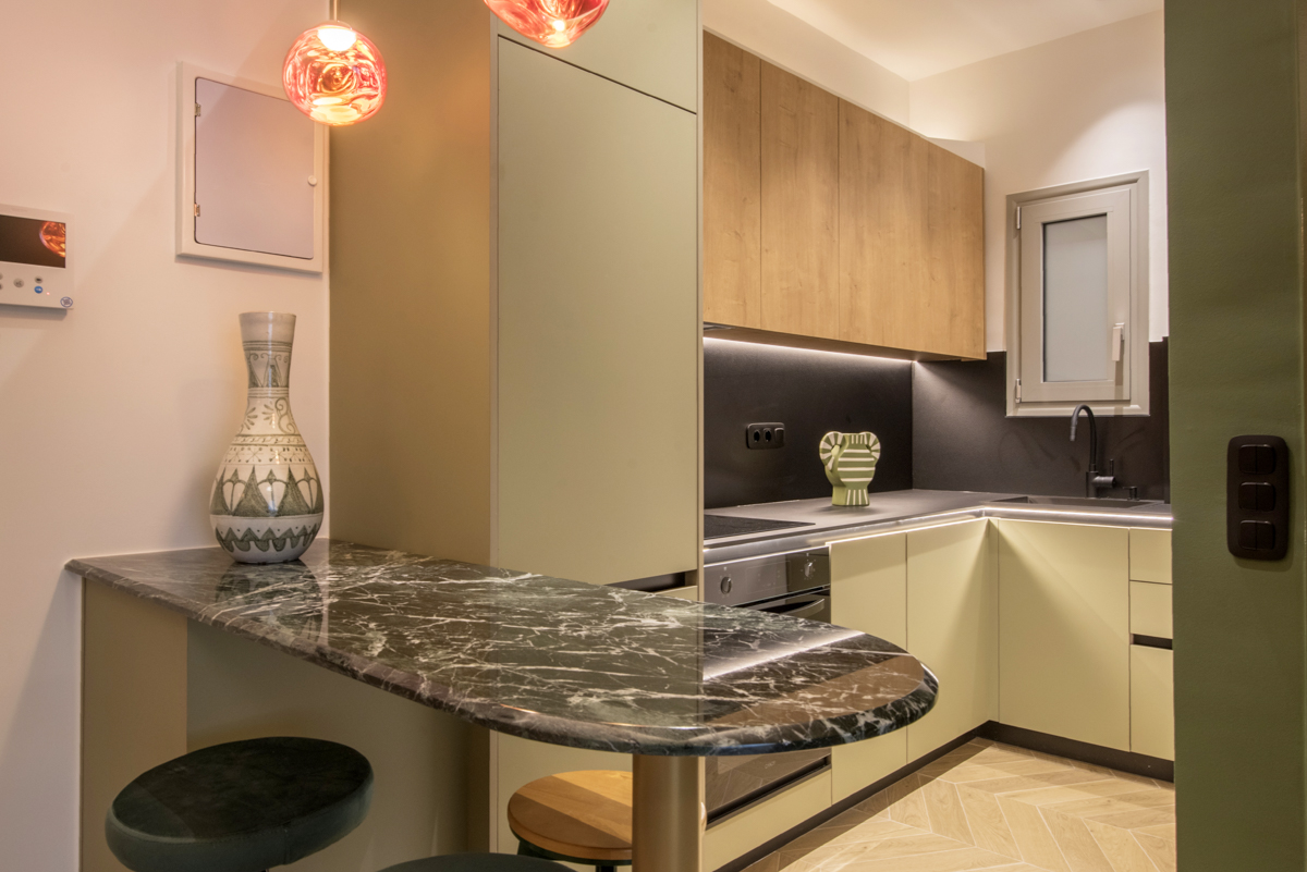 Luxury Apartment, Koukaki | III