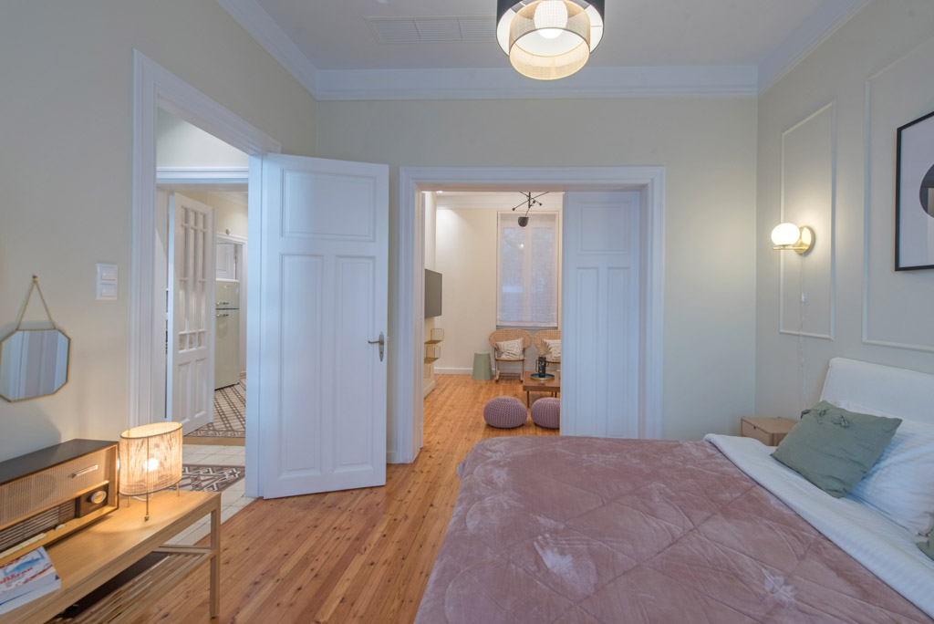 Neoclassical House, Athenscenter | III