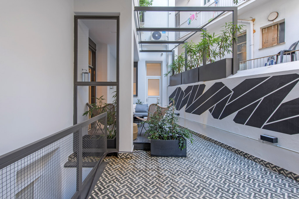 Neoclassical House, Athenscenter | XI