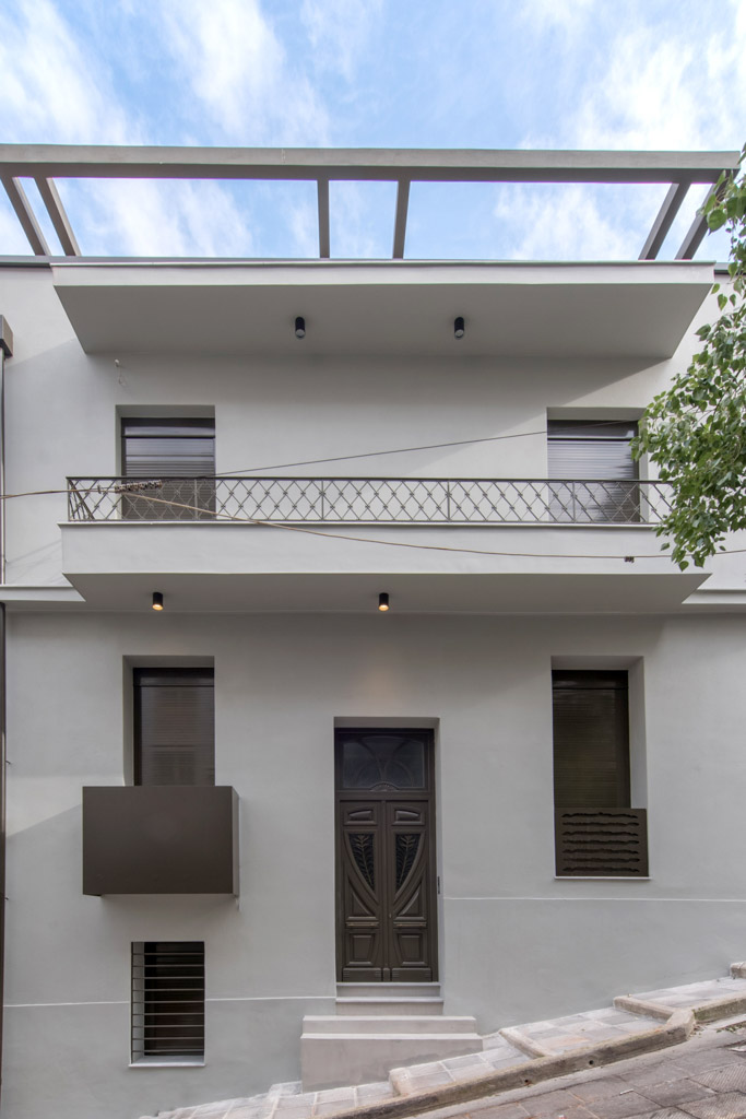 Renovated House, Neapoli