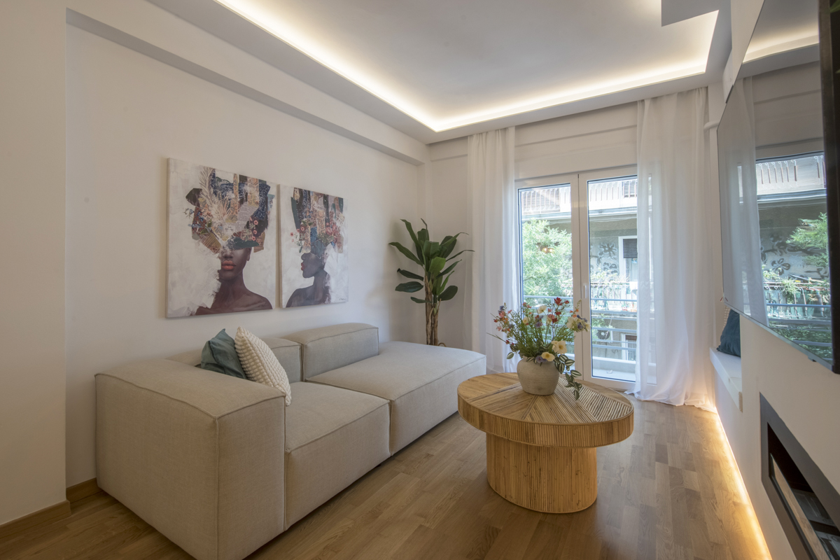 Renovated Apart. Athens | V
