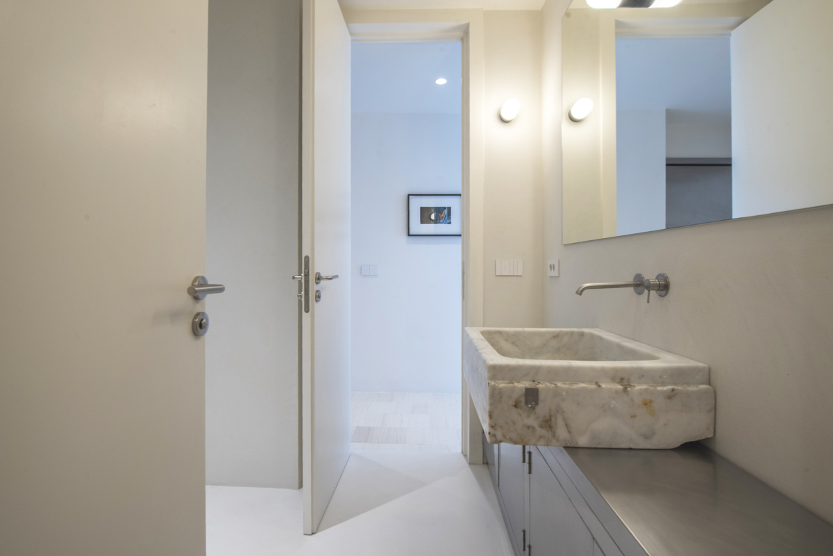 Unique, Renovated Apartment, Athens | V