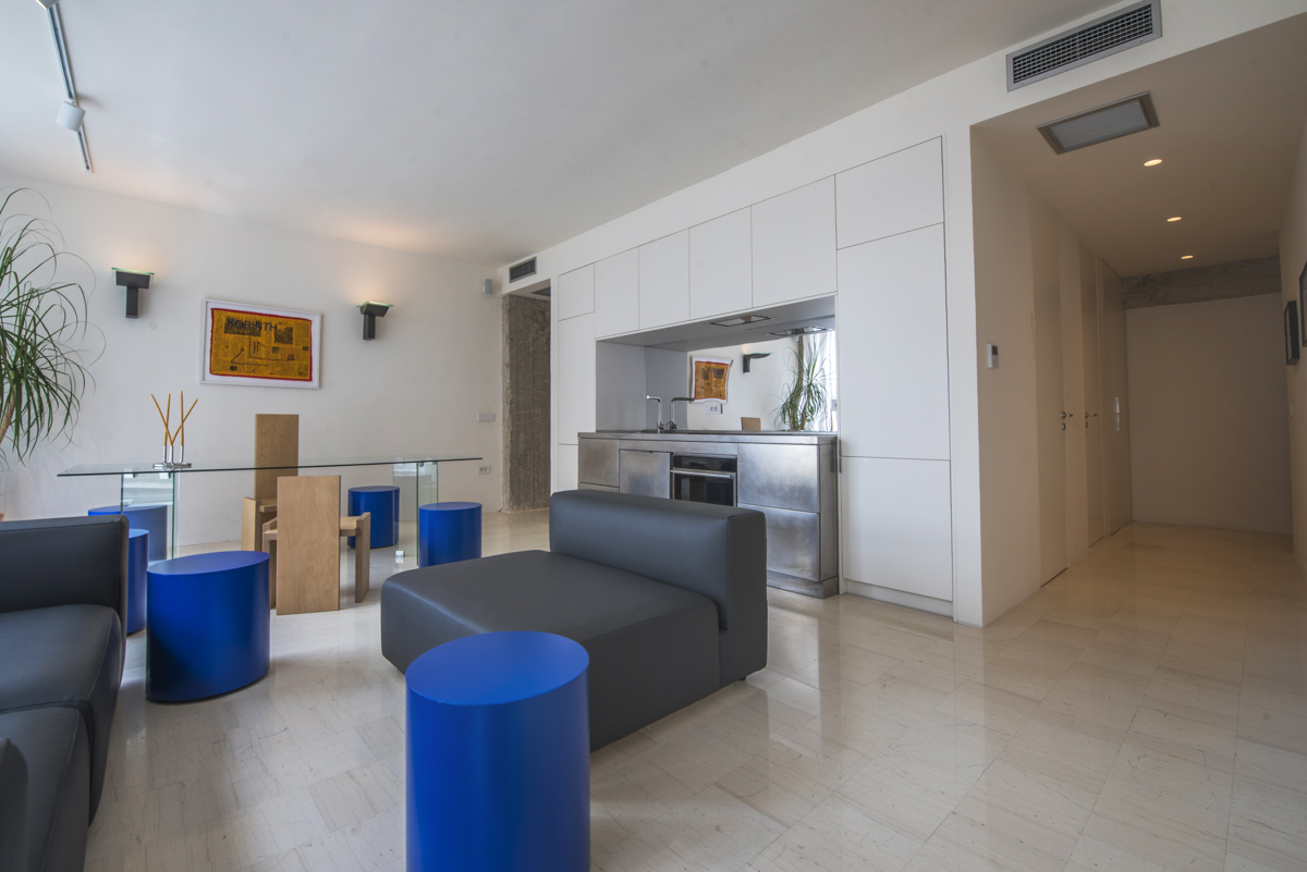 Unique, Renovated Apartment, Athens | IX